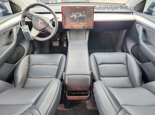 7SAYGDEE7SA346237 2025 TESLA MODEL Gray წინა პანელის ხედი