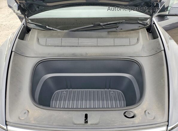 7SAYGDEE7TF403007 2026 TESLA MODEL Gray უკანა სალონის ხედი