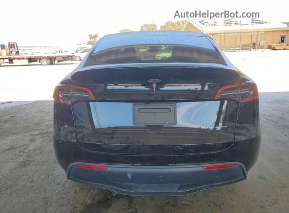 7SAYGDEE8PF901190 2023 TESLA MODEL Черный Вид сзади