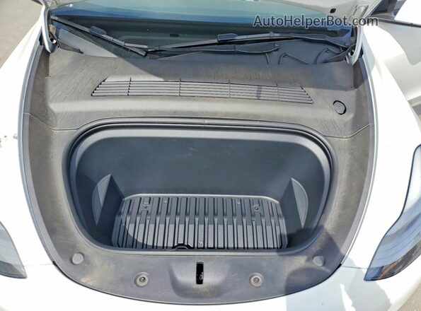 7SAYGDEE8PF909564 2023 TESLA MODEL White Engine compartment view