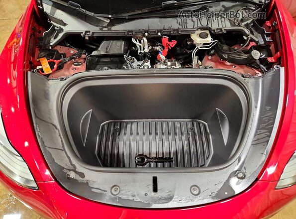 7SAYGDEE8RA234072 2024 TESLA MODEL Red Vista interior trasera