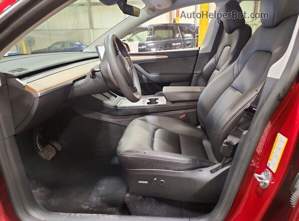 7SAYGDEE8RA234072 2024 TESLA MODEL Red Vista interior delantera