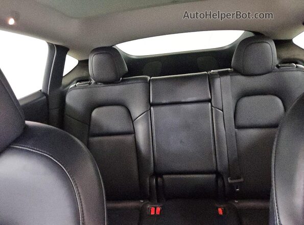 7SAYGDEE9NF481355 2022 TESLA MODEL White Rear seats view