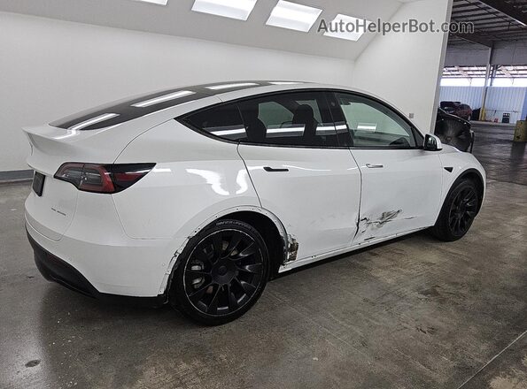 7SAYGDEE9NF481355 2022 TESLA MODEL White 