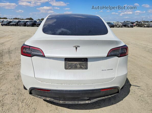7SAYGDEE9NF504553 2022 TESLA MODEL White Вид ззаду
