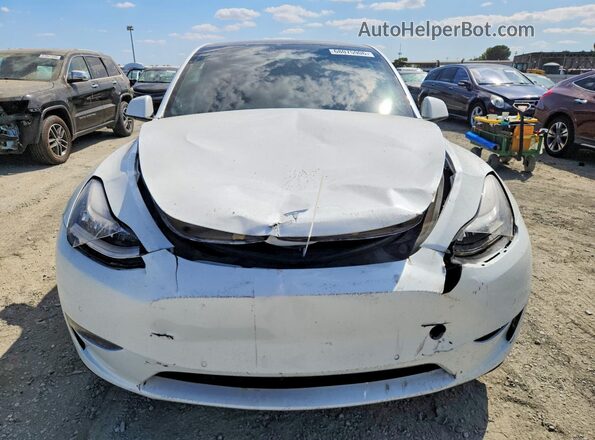 7SAYGDEE9NF504553 2022 TESLA MODEL White Вид спереду