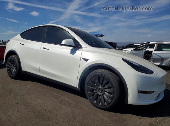 7SAYGDEE9NF557902 2022 TESLA MODEL Белый Передняя правая четверть