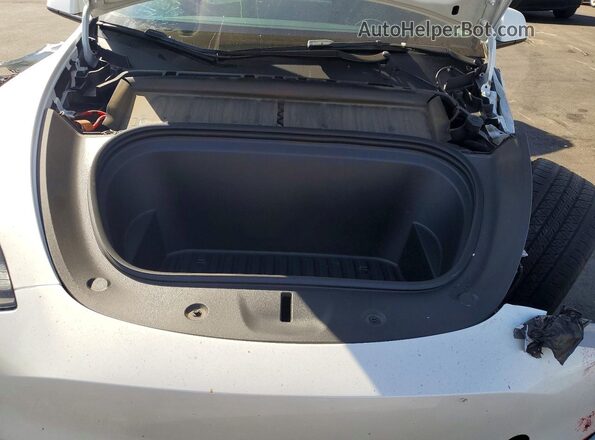 7SAYGDEE9NF557902 2022 TESLA MODEL Белый Вид подкапотного пространства