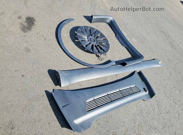 7SAYGDEE9NF557902 2022 TESLA MODEL Белый Вид наклейки с VIN-кодом