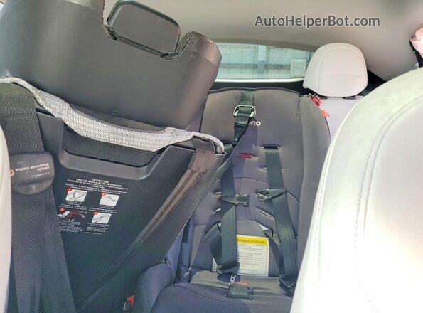 7SAYGDEE9PA211641 2023 TESLA MODEL White Rear seats view