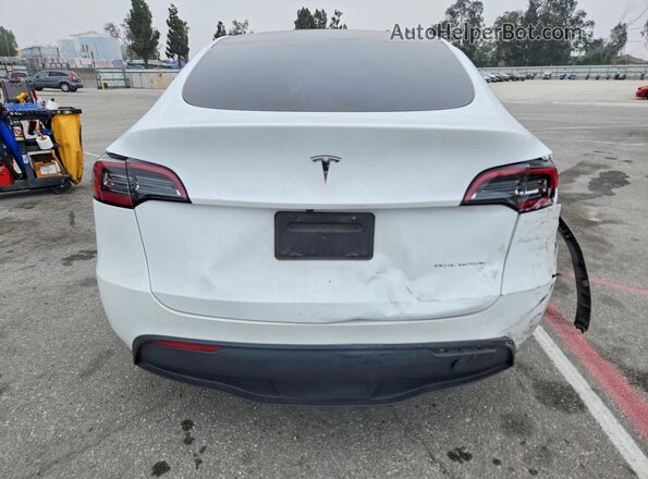 7SAYGDEEXPA119776 2023 TESLA MODEL White Հետևի տեսք