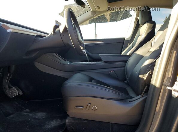 7SAYGDEEXPF609332 2023 TESLA MODEL Gray Front interior view