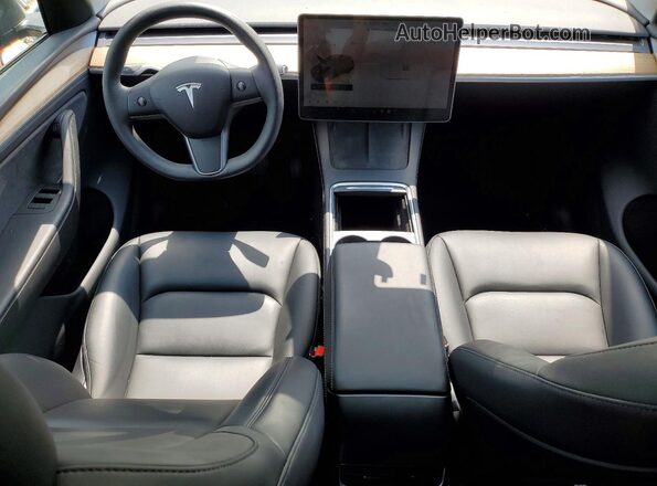 7SAYGDEEXRA275691 2024 TESLA MODEL Black Vista del salpicadero