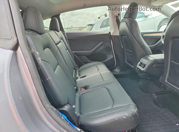 7SAYGDEEXRA323223 2024 TESLA MODEL Gray Հետևի նստատեղերի տեսք