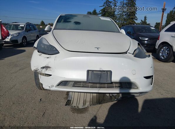 7SAYGDEEXSF238018 2025 TESLA MODEL Y White ხელსაწყოთა პანელის ხედი