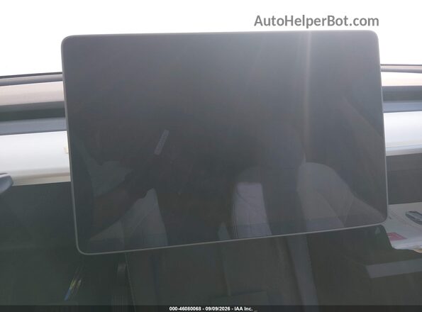 7SAYGDEEXSF238018 2025 TESLA MODEL Y White 