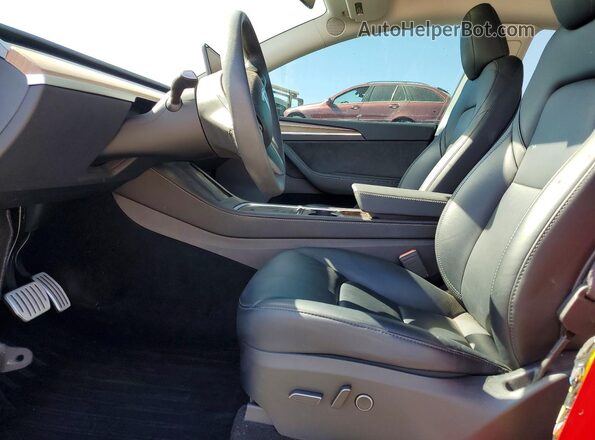 7SAYGDEF1PF977276 2023 TESLA MODEL Red Вид салону спереду