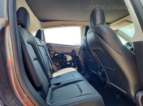 7SAYGDEF3NF467377 2022 TESLA MODEL Gray Rear interior view