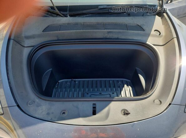 7SAYGDEF3NF467377 2022 TESLA MODEL Gray Engine compartment view