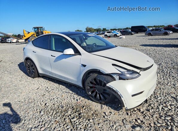 7SAYGDEF4SF216539 2025 TESLA MODEL Белый Передняя правая четверть
