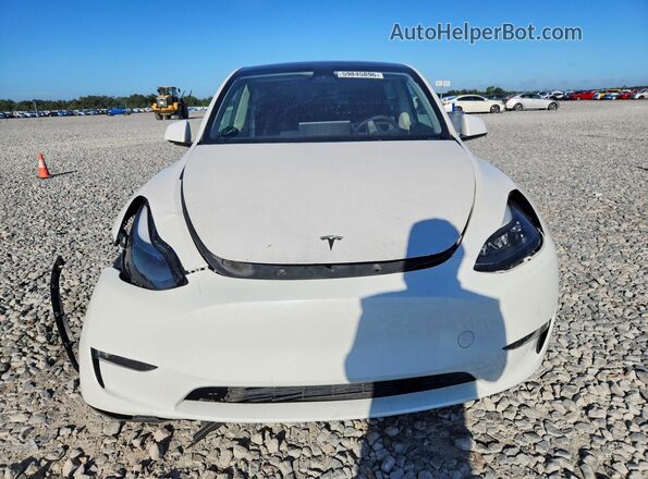 7SAYGDEF4SF216539 2025 TESLA MODEL Белый Вид спереди
