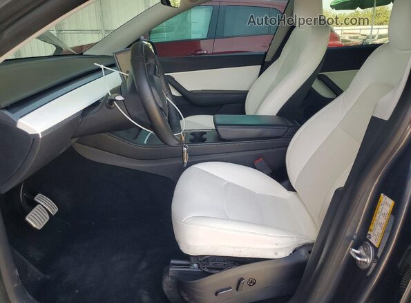 7SAYGDEF5NF439046 2022 TESLA MODEL Gray Widok wnętrza z przodu