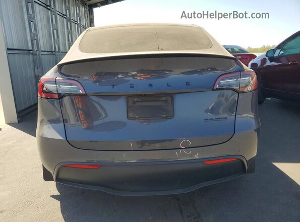 7SAYGDEF5NF439046 2022 TESLA MODEL Gray Widok z tyłu
