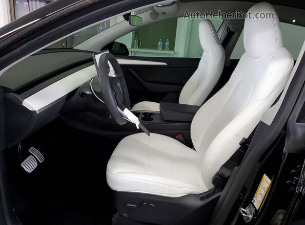 7SAYGDEF7RF087397 2024 TESLA MODEL Black Vista interior delantera