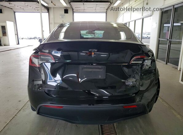 7SAYGDEF7RF087397 2024 TESLA MODEL Black Vista trasera
