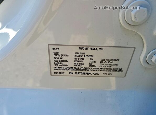 7SAYGDEF8PF777057 2023 TESLA MODEL White Vista del compartimento del motor