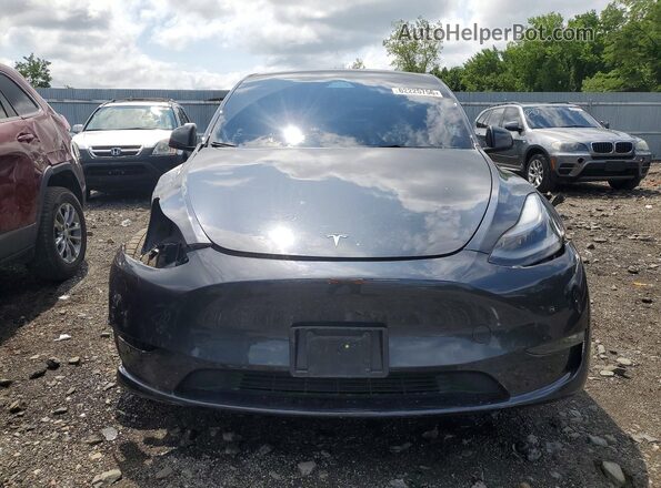 7SAYGDEF8RF027192 2024 TESLA MODEL Gray Front view