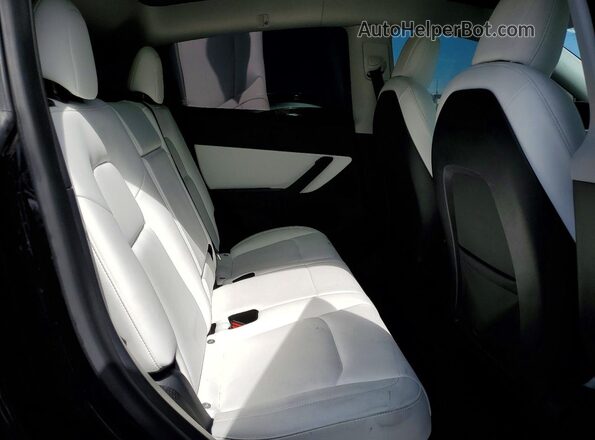 7SAYGDEF9NF393673 2022 TESLA MODEL Black Вид задньої частини салону