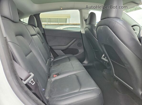 7SAYGDEF9SA343168 2025 TESLA MODEL Белый Вид задних сидений