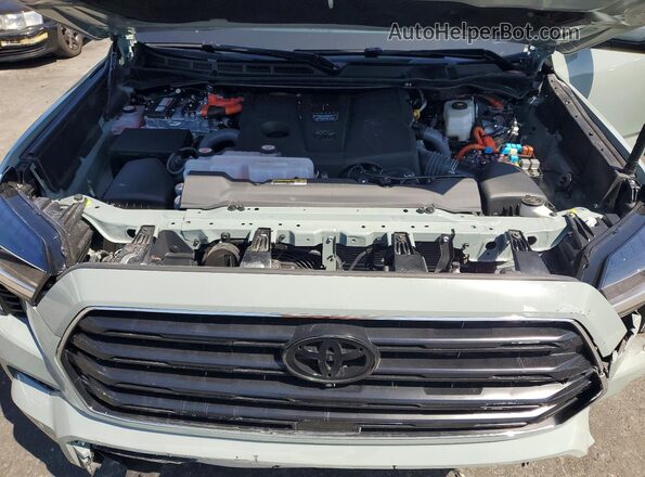 7SVAAABA1SX071043 2025 TOYOTA SEQUOIA Gray Սալոնի հետևի տեսք