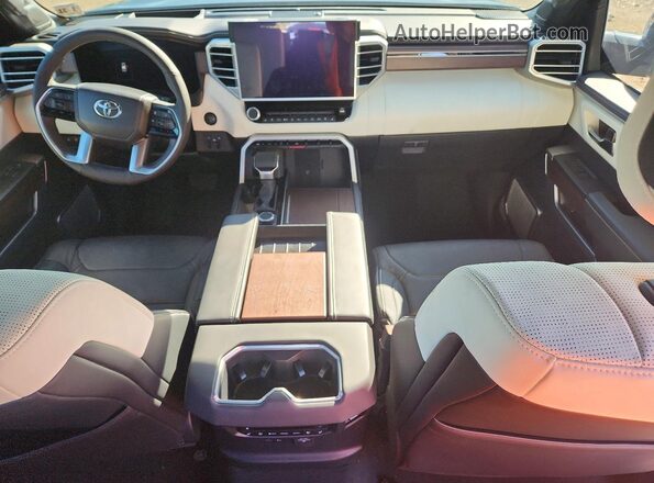 7SVAAABA8SX061013 2025 TOYOTA SEQUOIA Black Dashboard view