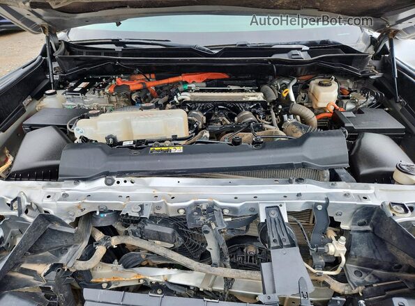 7SVAAABAXPX015478 2023 TOYOTA SEQUOIA Серебряный Вид подкапотного пространства