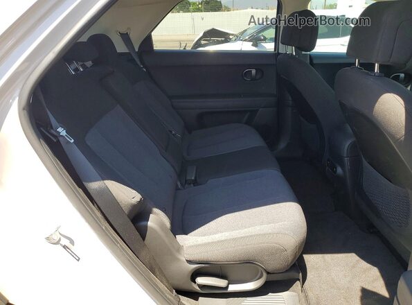 7YAKM4DA1SY023081 2025 HYUNDAI IONIQ Gray Widok wnętrza z tyłu