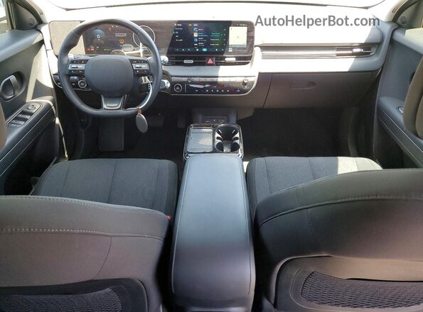 7YAKM4DA1SY023081 2025 HYUNDAI IONIQ Gray Widok deski rozdzielczej