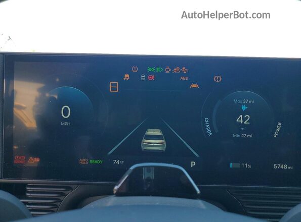 7YAKN4DA1SY018749 2025 HYUNDAI IONIQ Gray Instrument cluster view
