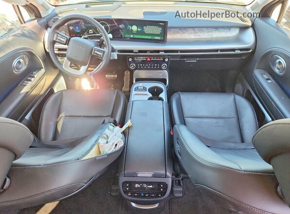 7YAMYFS56TY004235 2026 HYUNDAI IONIQ Синий Вид панели приборов
