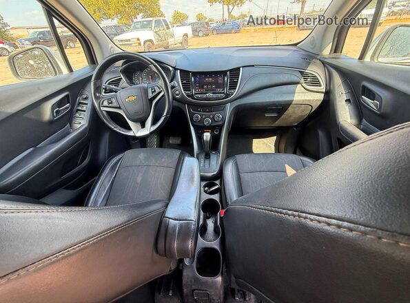 KL7CJLSB3LB016810 2020 CHEVROLET TRAX Silver Հետևի նստատեղերի տեսք