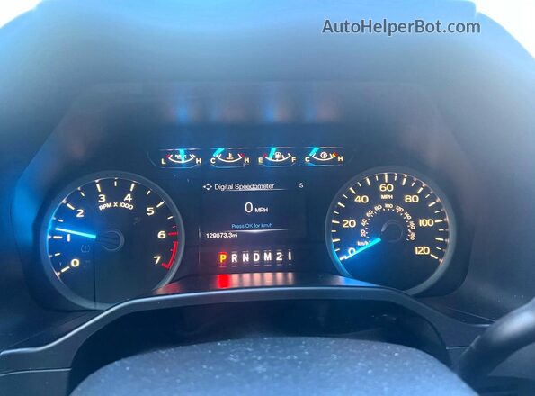 1FTFW1EFXHFA14234 2017 FORD F150 White Առջևի վահանակի տեսք