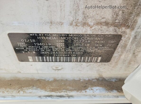 3KPC24A39JE018383 2018 HYUNDAI ACCENT White Widok wnętrza 360 stopni