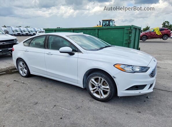 3FA6P0H76JR226378 2018 FORD FUSION White Widok z przodu