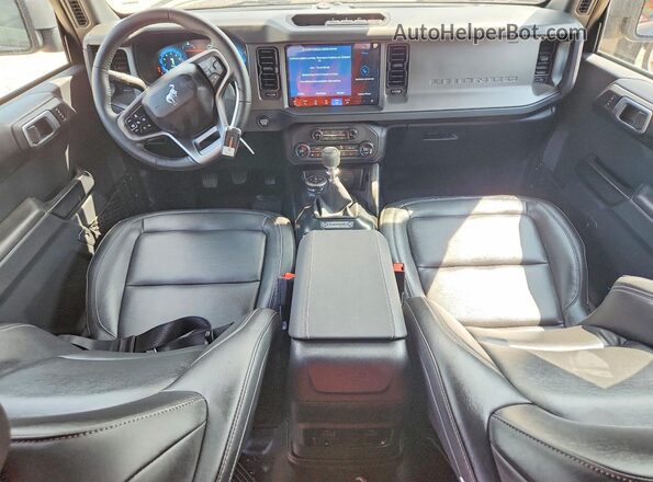 1FMEE9BH8TLA53400 2026 FORD BRONCO Black Widok zestawu wskaźników