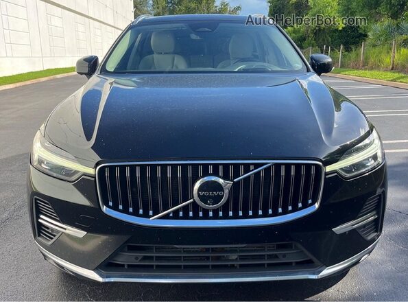 YV4BR0DL3N1995925 2022 VOLVO XC60 Black Engine compartment view