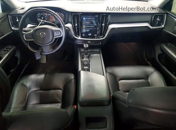 7JR102FK6LG067353 2020 VOLVO S60 White Widok zestawu wskaźników