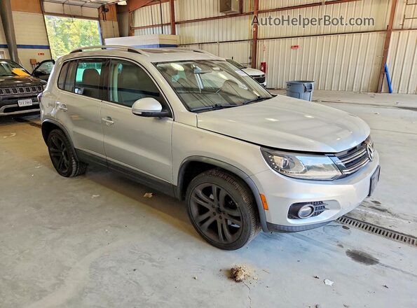 WVGAV7AX3GW553447 2016 VOLKSWAGEN TIGUAN Silver Front view