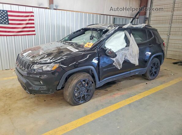 3C4NJDBN6ST623812 2025 JEEP COMPASS Black Tył lewy