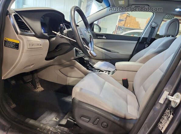 KM8J3CA20JU633259 2018 HYUNDAI TUCSON Gray Vista del salpicadero